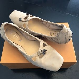 TOD’s suede flat’s size 38